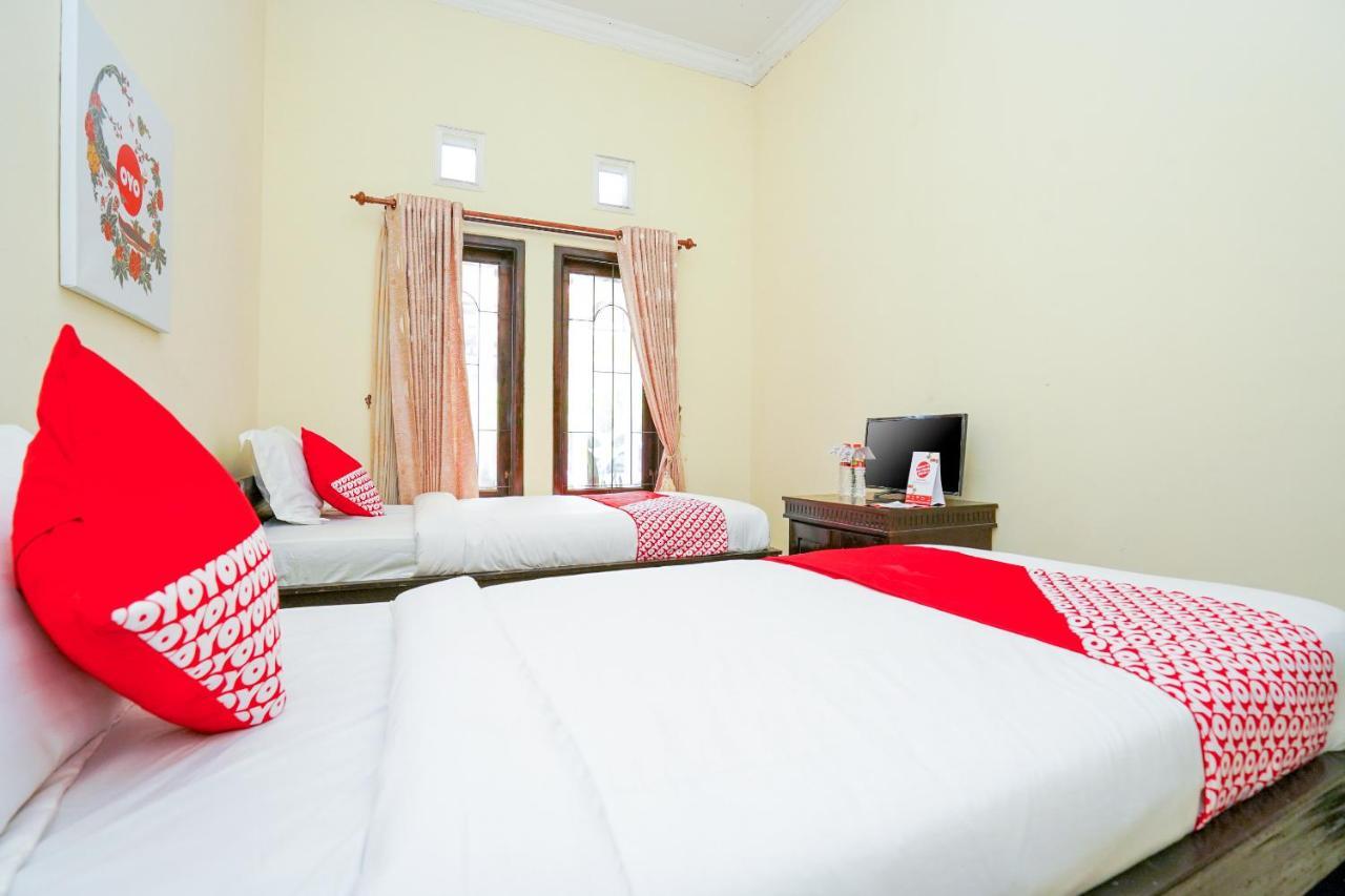 Oyo 1087 Homestay Potato House Bromo Eksteriør bilde