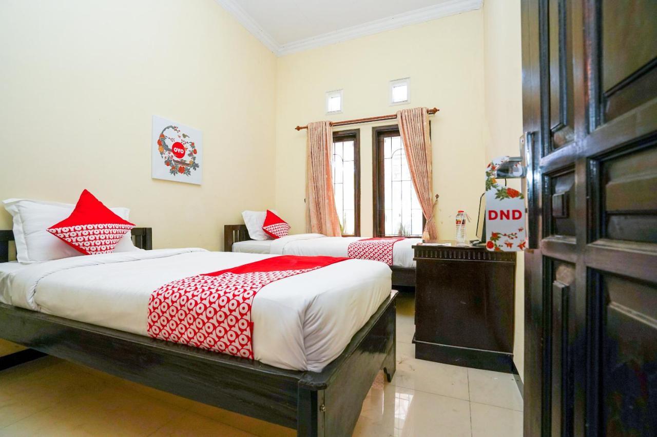 Oyo 1087 Homestay Potato House Bromo Eksteriør bilde