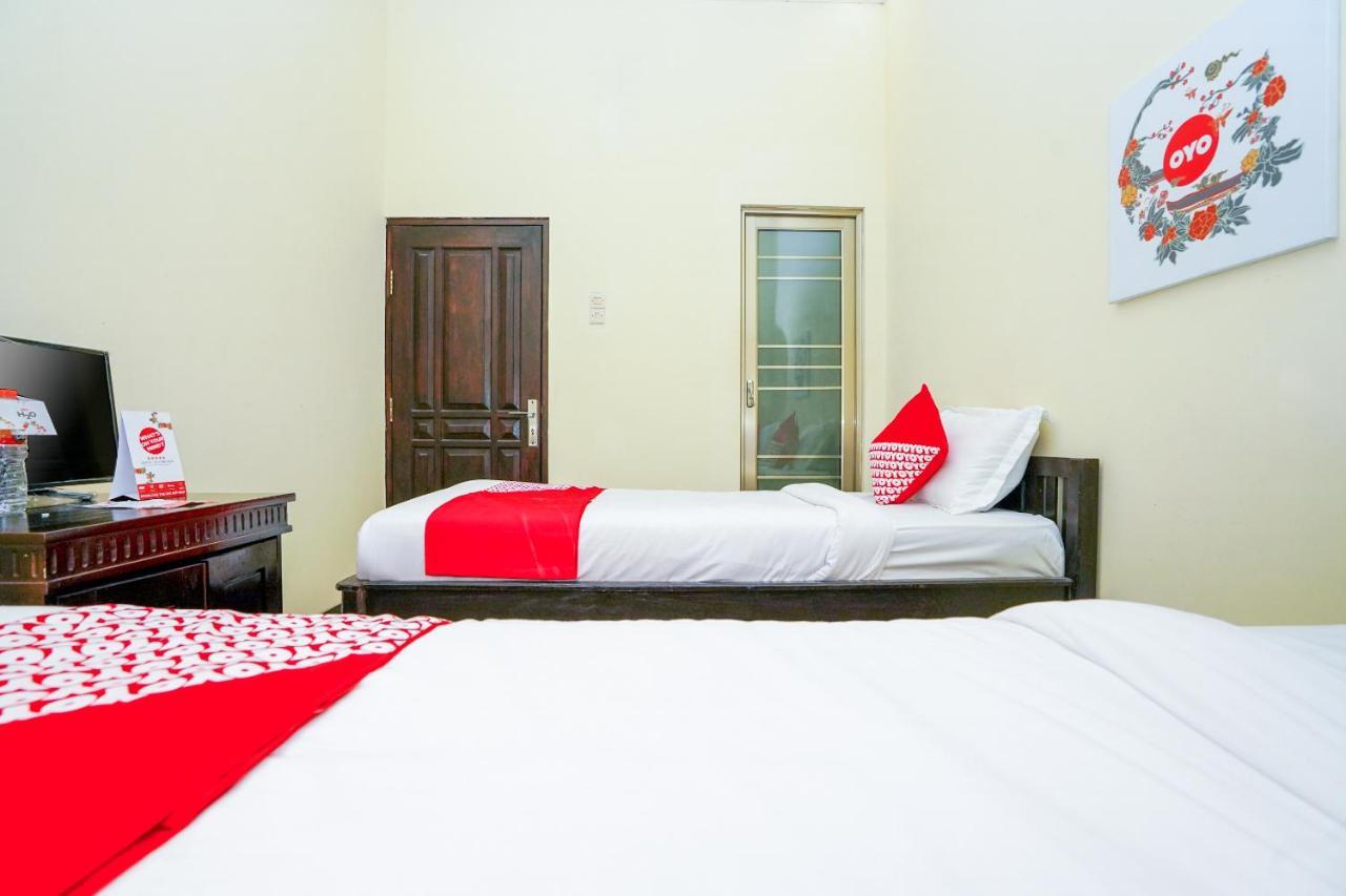 Oyo 1087 Homestay Potato House Bromo Eksteriør bilde